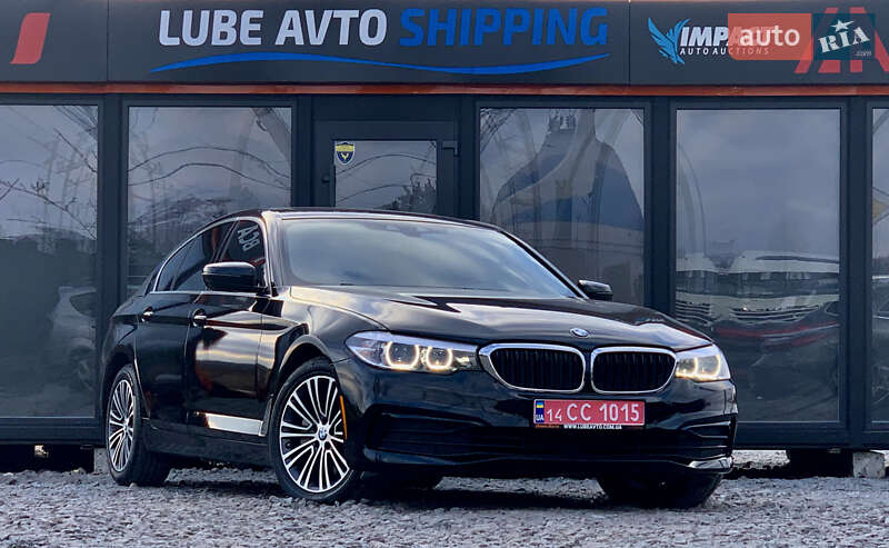 Седан BMW 5 Series 2019 в Львове