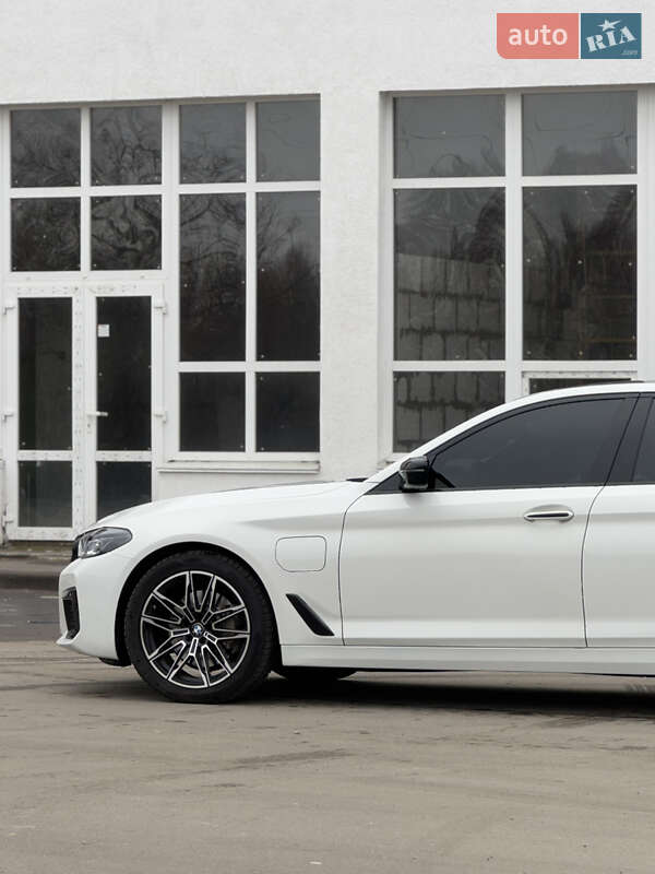 Седан BMW 5 Series 2018 в Киеве
