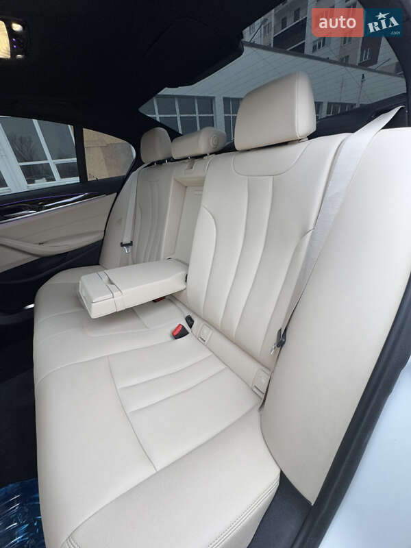 Седан BMW 5 Series 2018 в Киеве