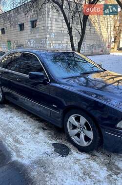 Седан BMW 5 Series 2003 в Киеве