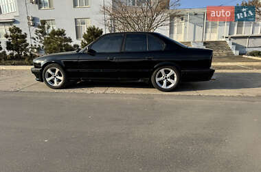 Седан BMW 5 Series 1993 в Одессе