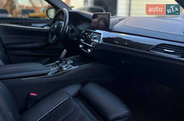 Седан BMW 5 Series 2018 в 