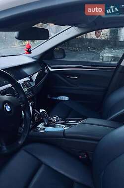 Седан BMW 5 Series 2012 в 