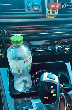 Седан BMW 5 Series 2012 в 