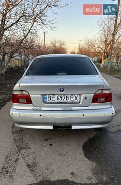 Седан BMW 5 Series 2001 в 