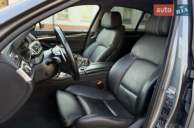 Седан BMW 5 Series 2013 в Измаиле