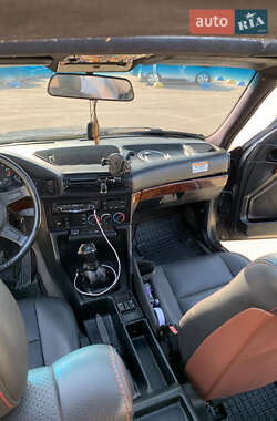 Седан BMW 5 Series 1992 в 
