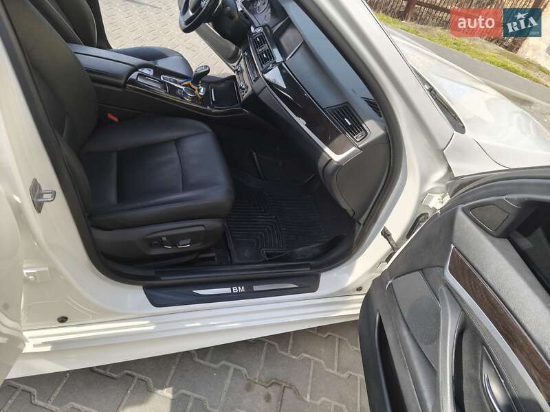 Седан BMW 5 Series 2016 в Києві фото 27 Седан BMW 5 Series 2016 в Києві