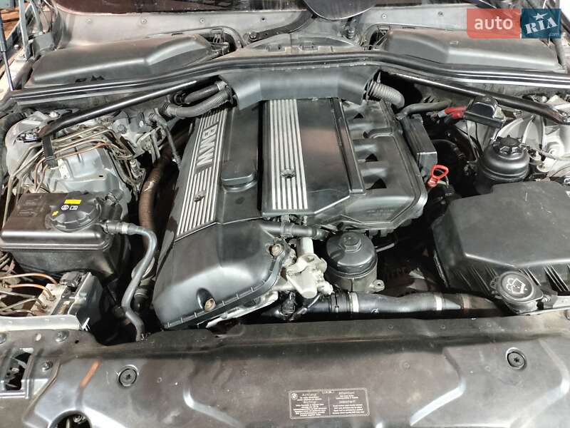 Седан BMW 5 Series 2005 в Николаеве