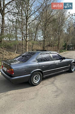 Седан BMW 5 Series 1994 в 