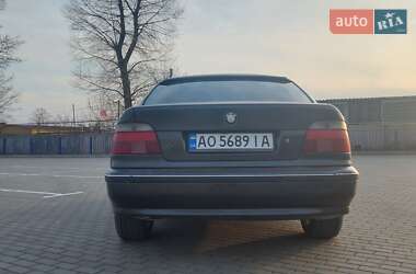 Седан BMW 5 Series 2000 в Тернополе