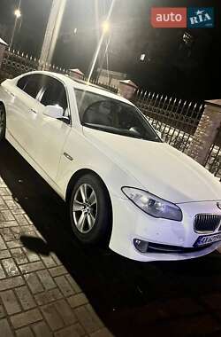 Седан BMW 5 Series 2012 в 