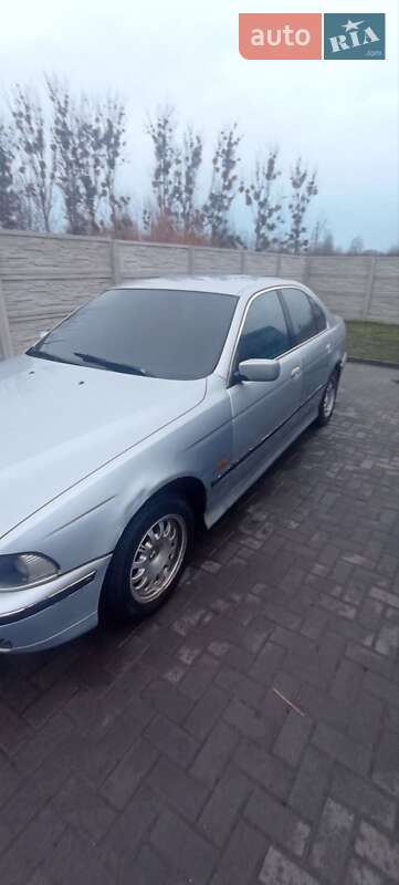 Седан BMW 5 Series 1996 в Ирпене