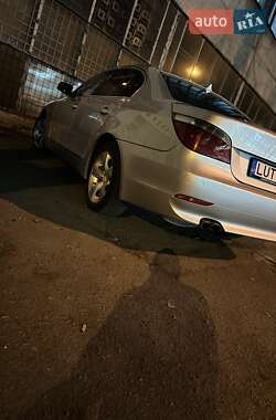 Седан BMW 5 Series 2004 в 