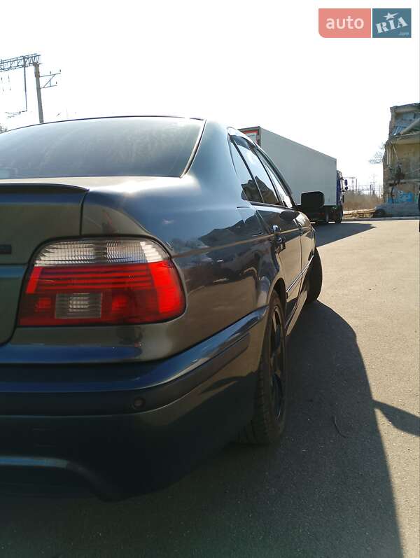 Седан BMW 5 Series 2003 в Дніпрі