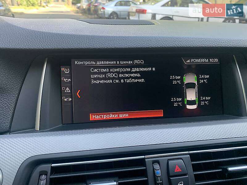 Седан BMW 5 Series 2011 в Львове