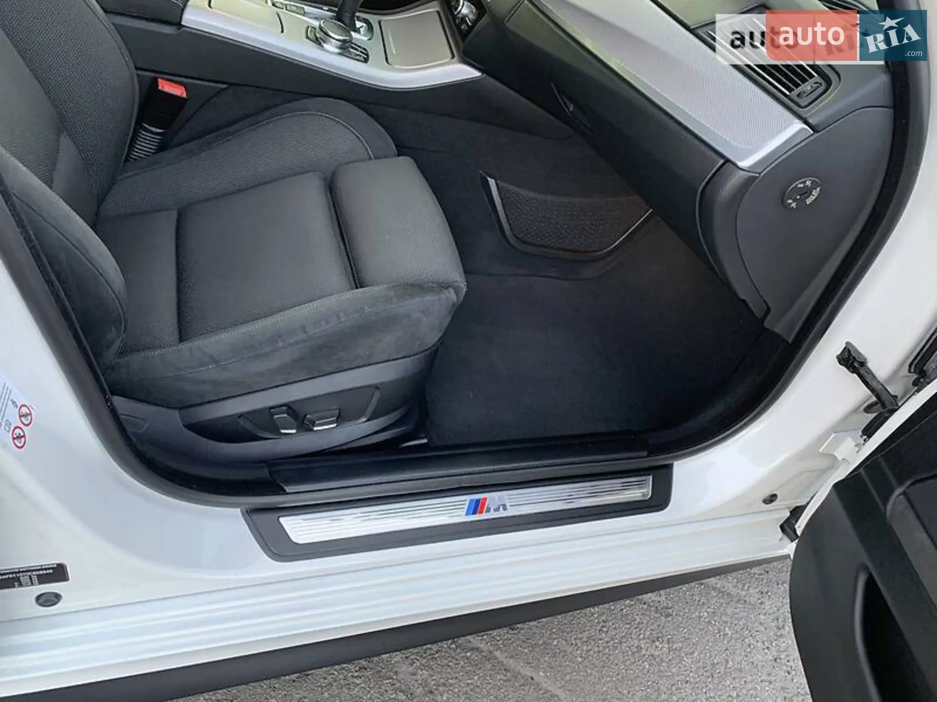 2011 BMW 5er - мініатюра 33