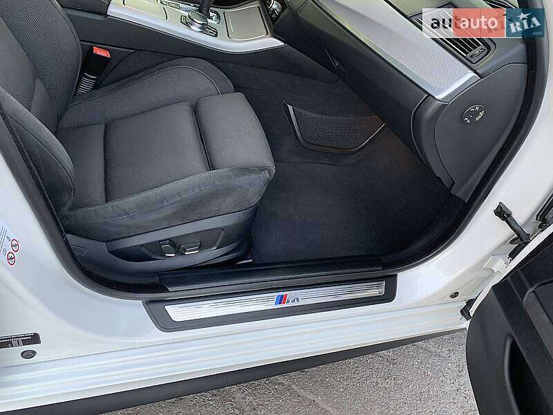 Седан BMW 5 Series 2011 в Львове