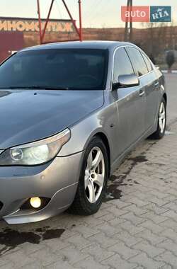 Седан BMW 5 Series 2004 в Черновцах