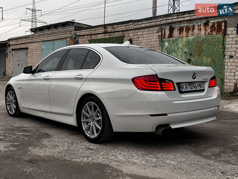 Седан BMW 5 Series 2011 в Запоріжжі