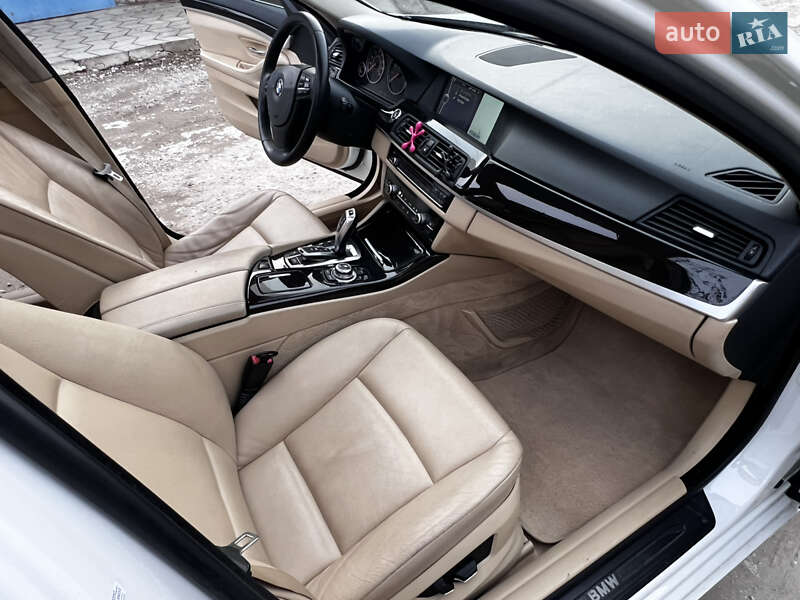 Седан BMW 5 Series 2011 в Запоріжжі