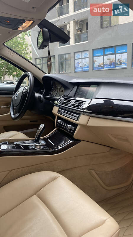 Седан BMW 5 Series 2011 в Одессе
