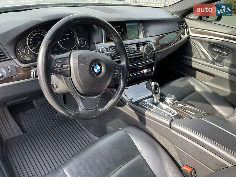 Седан BMW 5 Series 2014 в Хмельницькому