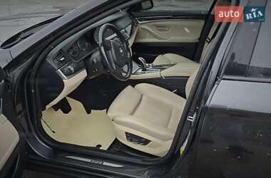 Седан BMW 5 Series 2010 в 