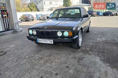 Седан BMW 5 Series 1993 в Одессе