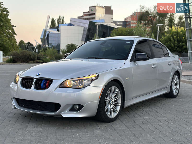 Седан BMW 5 Series 2009 в Петриковке