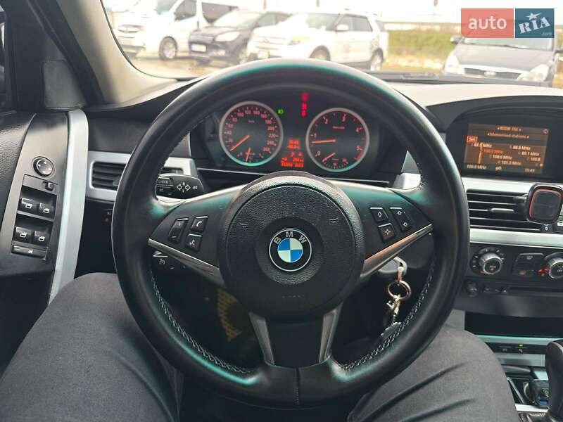 Седан BMW 5 Series 2005 в Львове