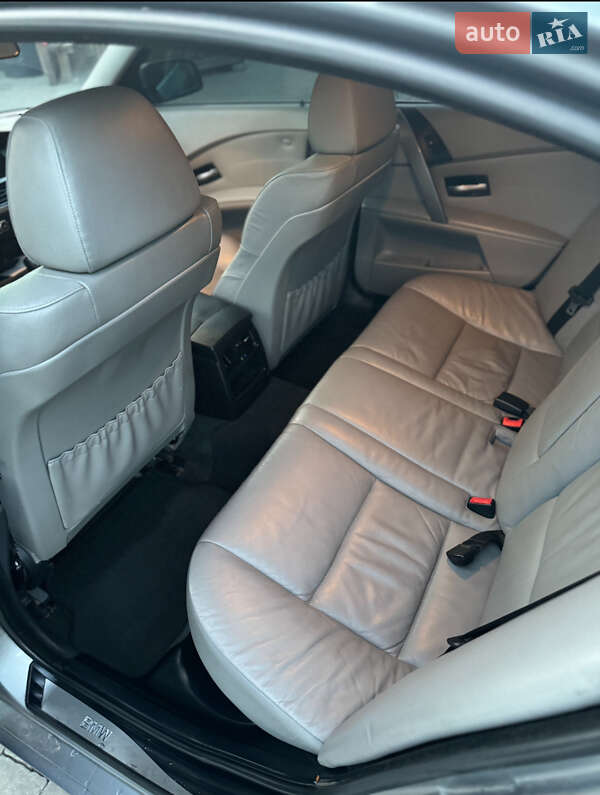 Седан BMW 5 Series 2005 в Черновцах