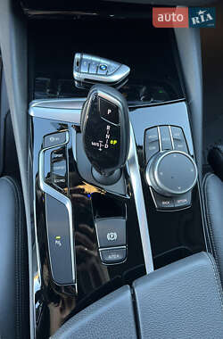 Седан BMW 5 Series 2019 в 
