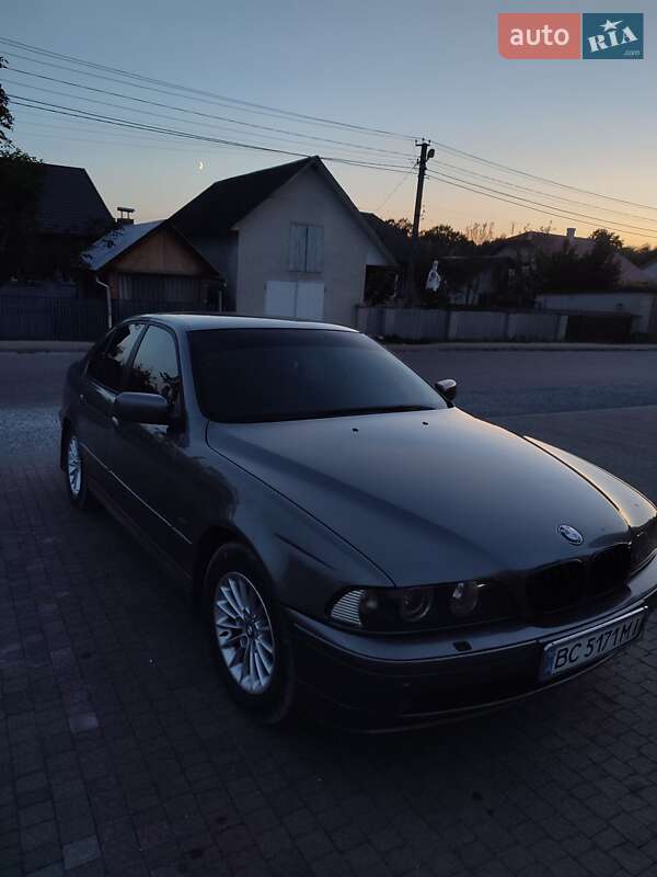 BMW 5 Series 2002 BMW 5 Series 2002