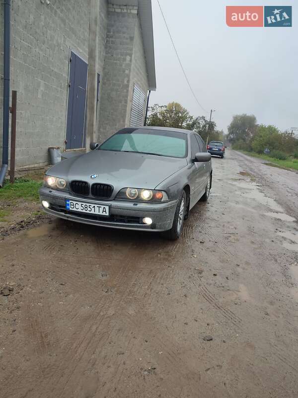 Седан BMW 5 Series 2002 в Миколаєві