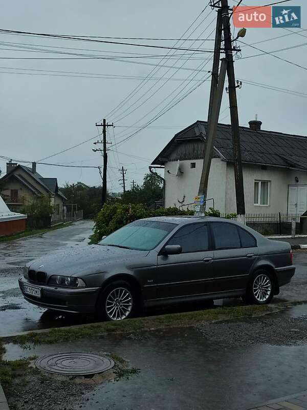 Седан BMW 5 Series 2002 в Миколаєві