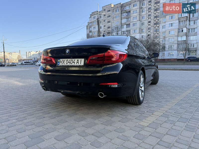 Седан BMW 5 Series 2017 в Хмельницком