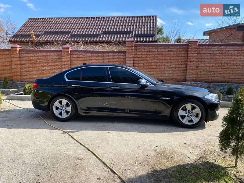 BMW 5 Series 2012