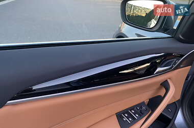 Седан BMW 5 Series 2019 в 