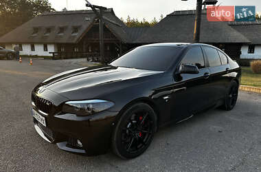 Седан BMW 5 Series 2010 в 