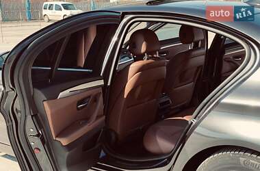 Седан BMW 5 Series 2013 в 