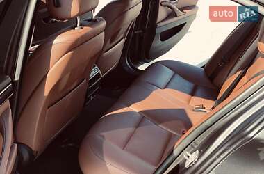 Седан BMW 5 Series 2013 в 