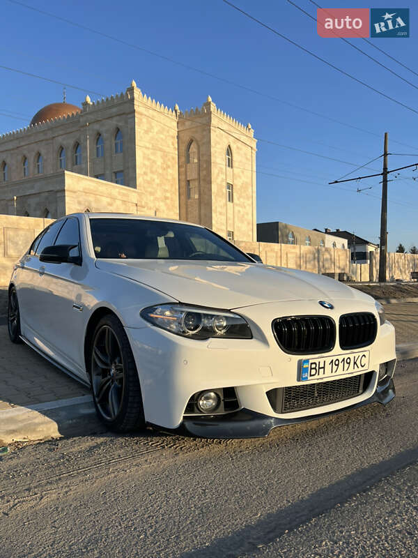 Седан BMW 5 Series 2013 в Одессе