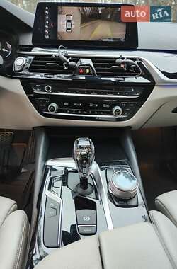 Седан BMW 5 Series 2017 в 
