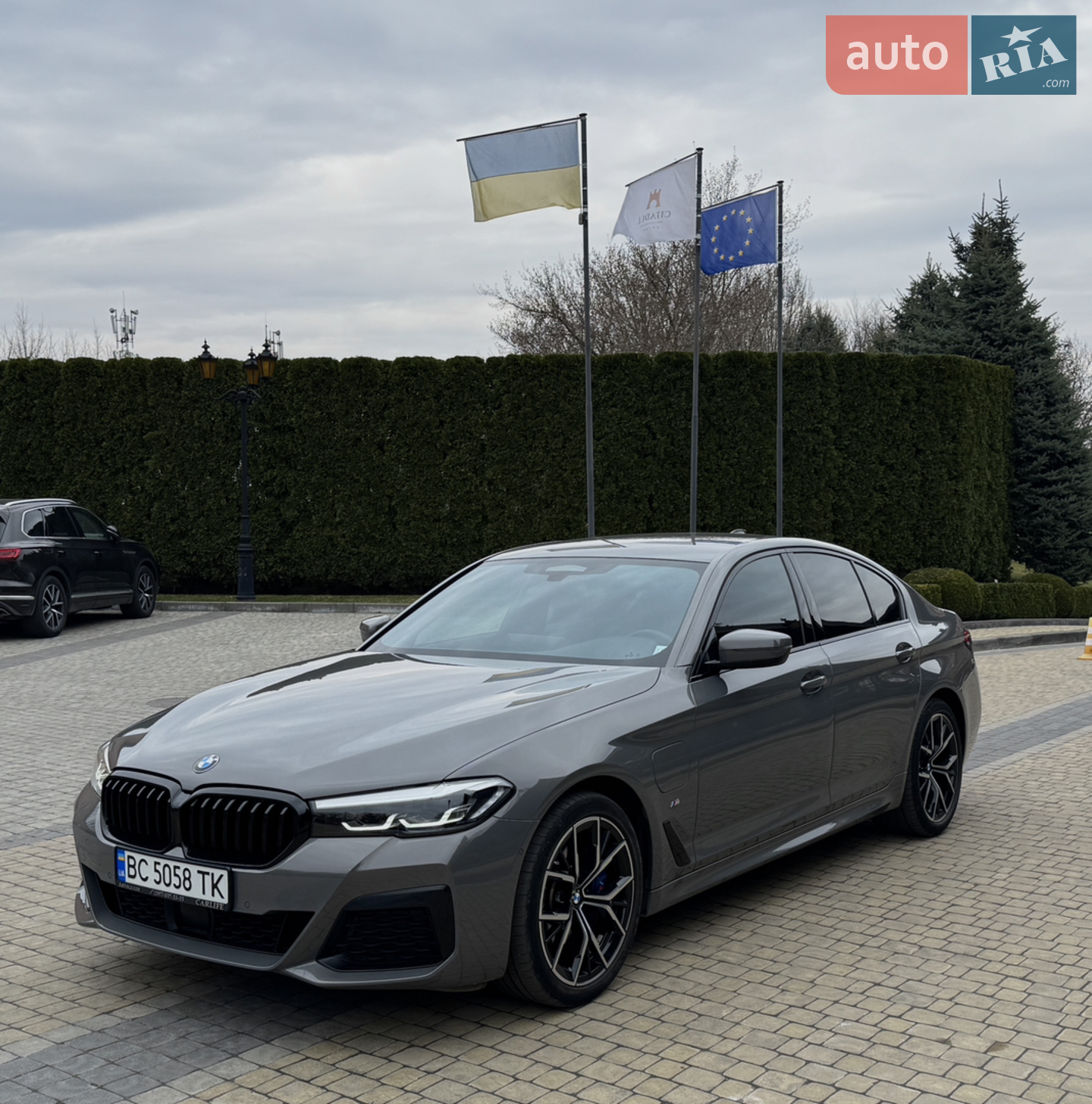 2021 BMW 5er - мініатюра 2