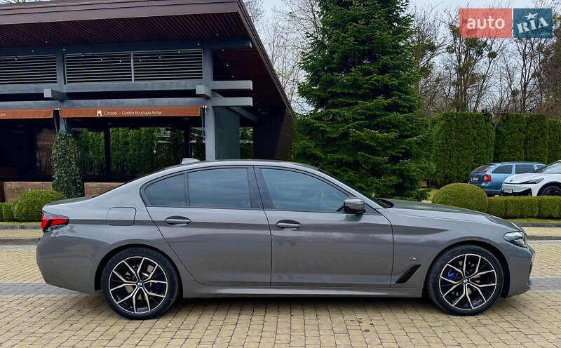 Седан BMW 5 Series 2021 в Львові