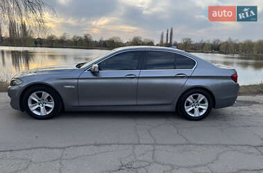 Седан BMW 5 Series 2011 в 