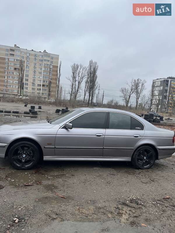 Седан BMW 5 Series 1997 в Вишгороді