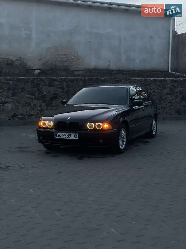 BMW 5 Series 2001