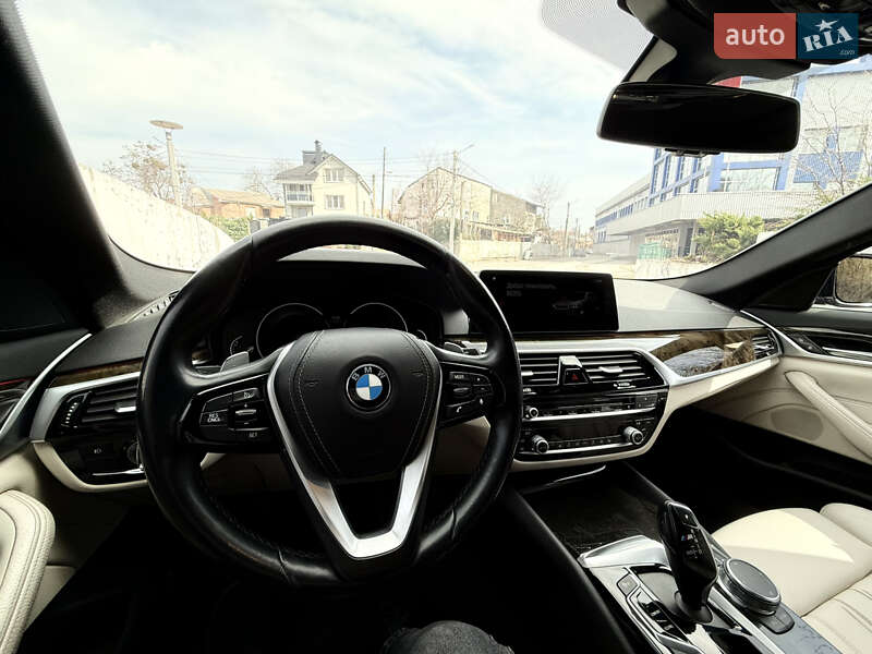 Седан BMW 5 Series 2017 в Виннице